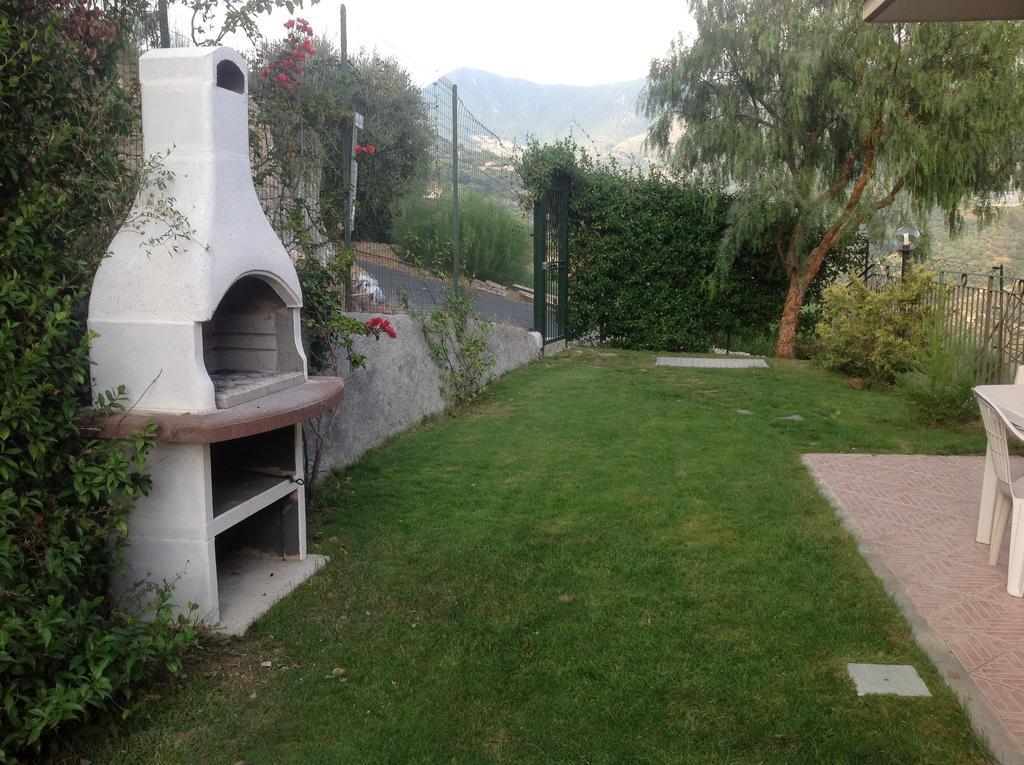 Agriturismo Da Lui Bordighera Oda fotoğraf